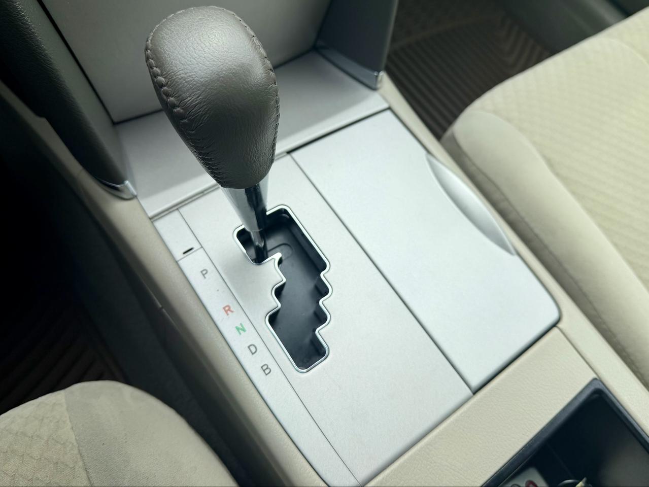 2008 Toyota Camry HYBRID FINANCING AVAILABLE Photo11
