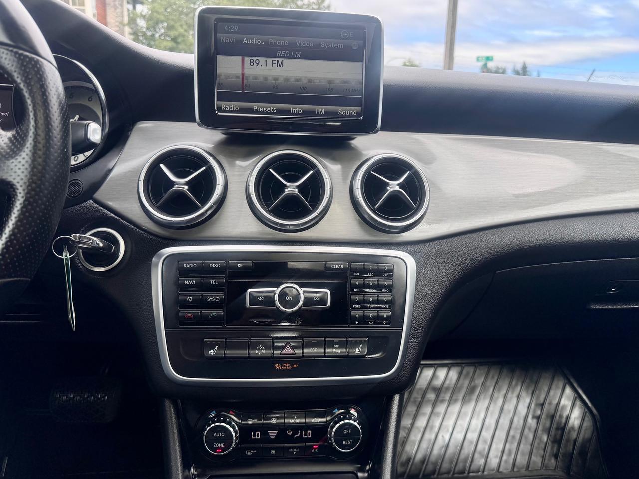 2014 Mercedes-Benz CLA-Class 4DR SDN CLA 250 FWD Photo12