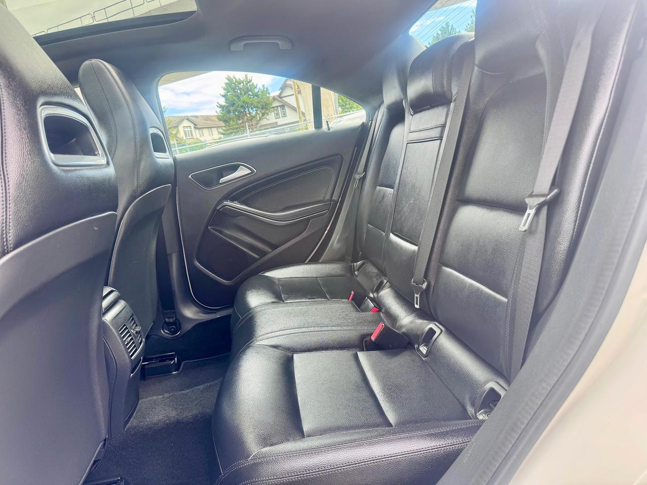 2014 Mercedes-Benz CLA-Class 4DR SDN CLA 250 FWD Photo14