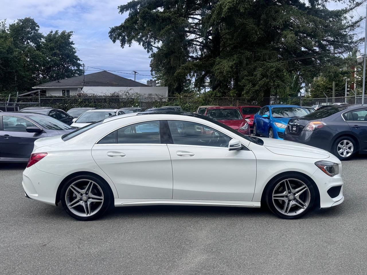 2014 Mercedes-Benz CLA-Class 4DR SDN CLA 250 FWD Photo4