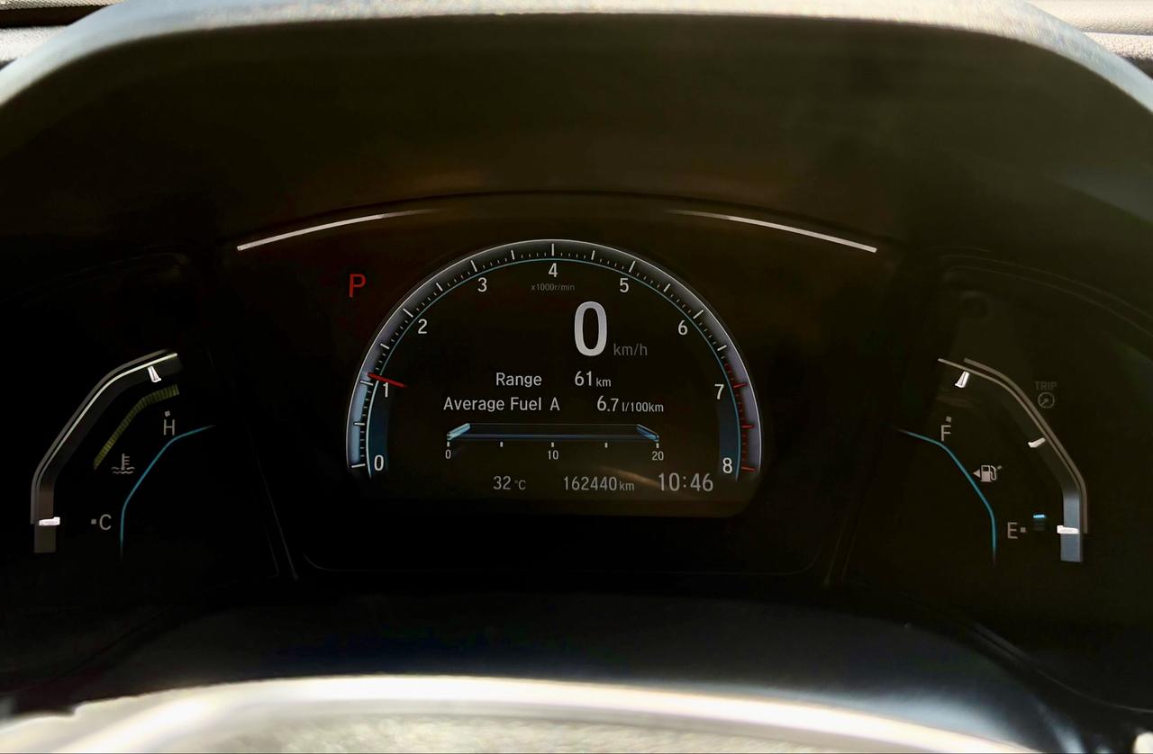 2018 Honda Civic FINANCING AVAILABLE Photo11