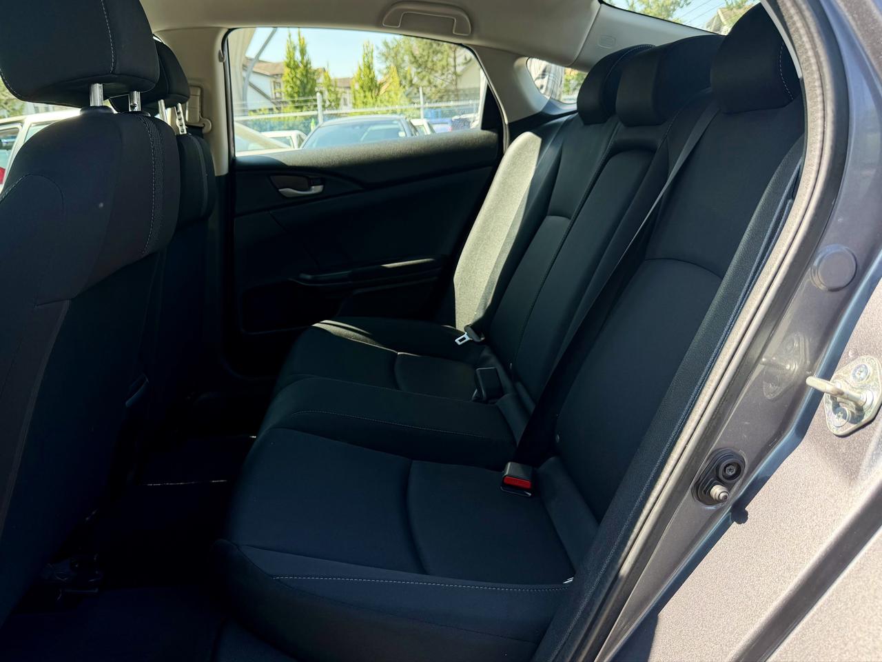 2018 Honda Civic FINANCING AVAILABLE Photo14
