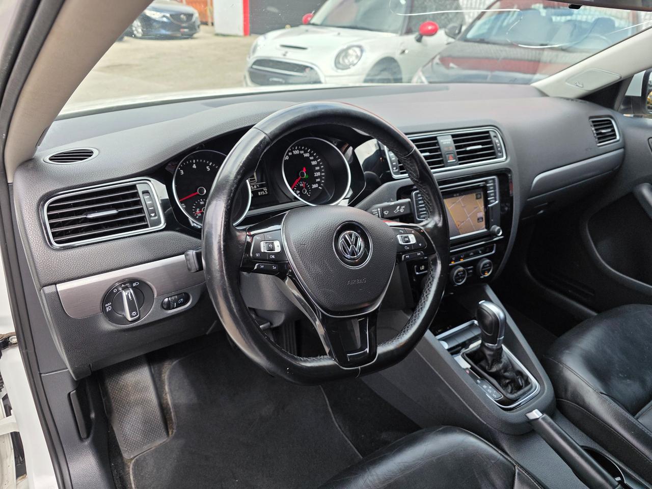 2017 Volkswagen Jetta HIGHLINE Photo