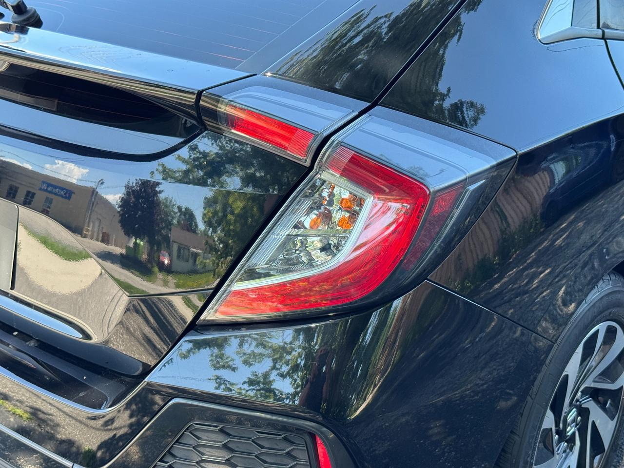 2017 Honda Civic LX Hatchback+ONE OWNER+CLEAN CARFAX Photo