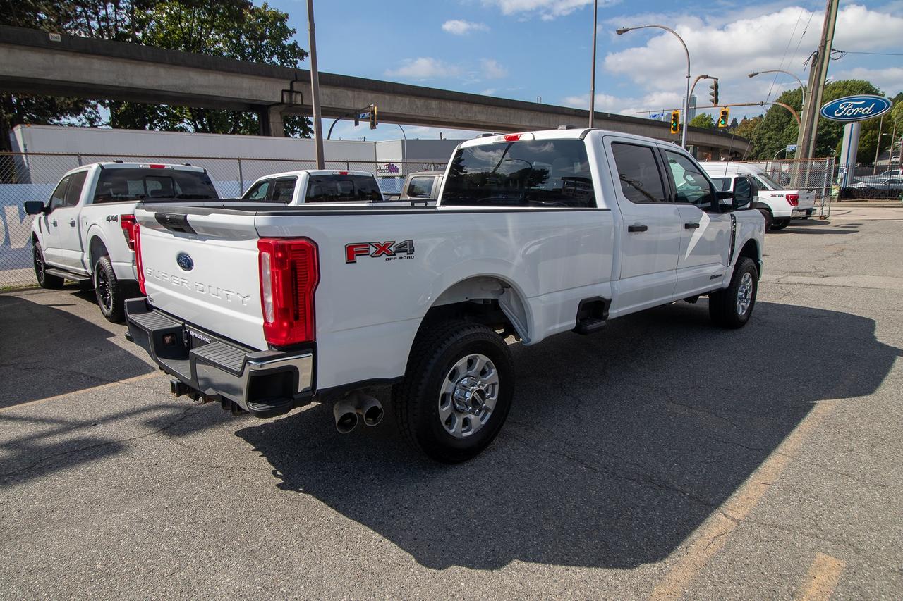 2024 Ford F-350 XLT 4WD Crew Cab 6.75' Box Photo4