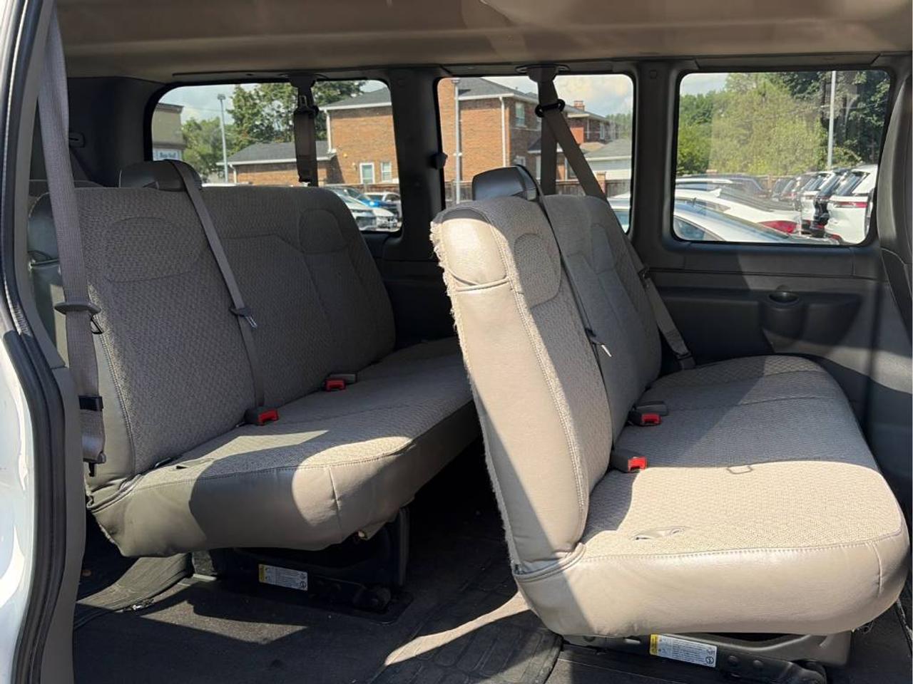 2023 Chevrolet Express LT Photo3