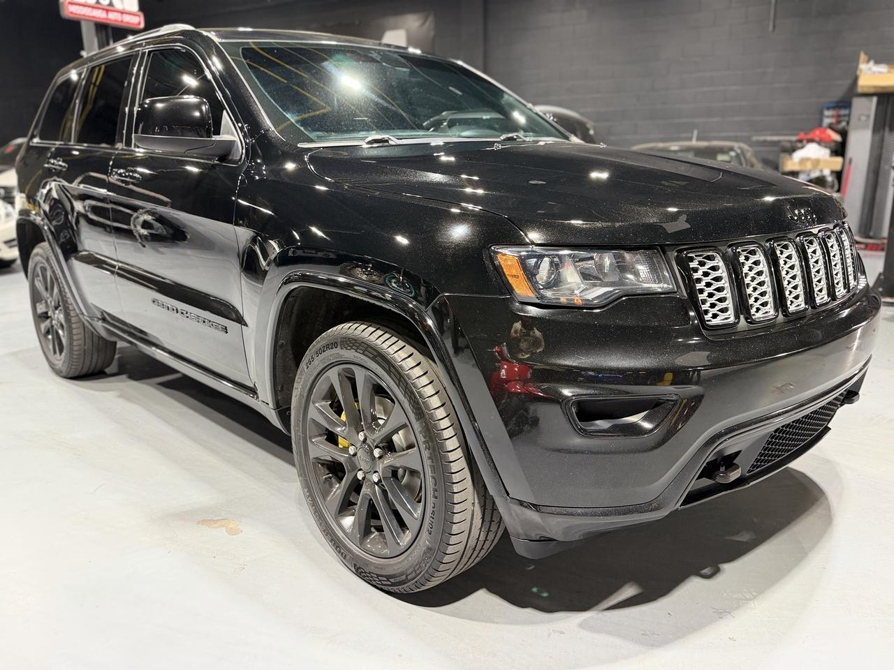 2020 Jeep Grand Cherokee Laredo E - Photo #2