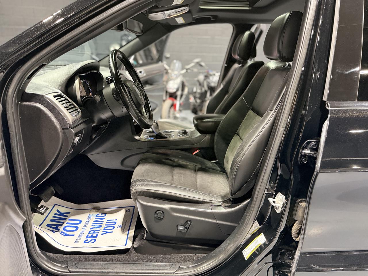 2020 Jeep Grand Cherokee ALTITUDE 4X4 Photo
