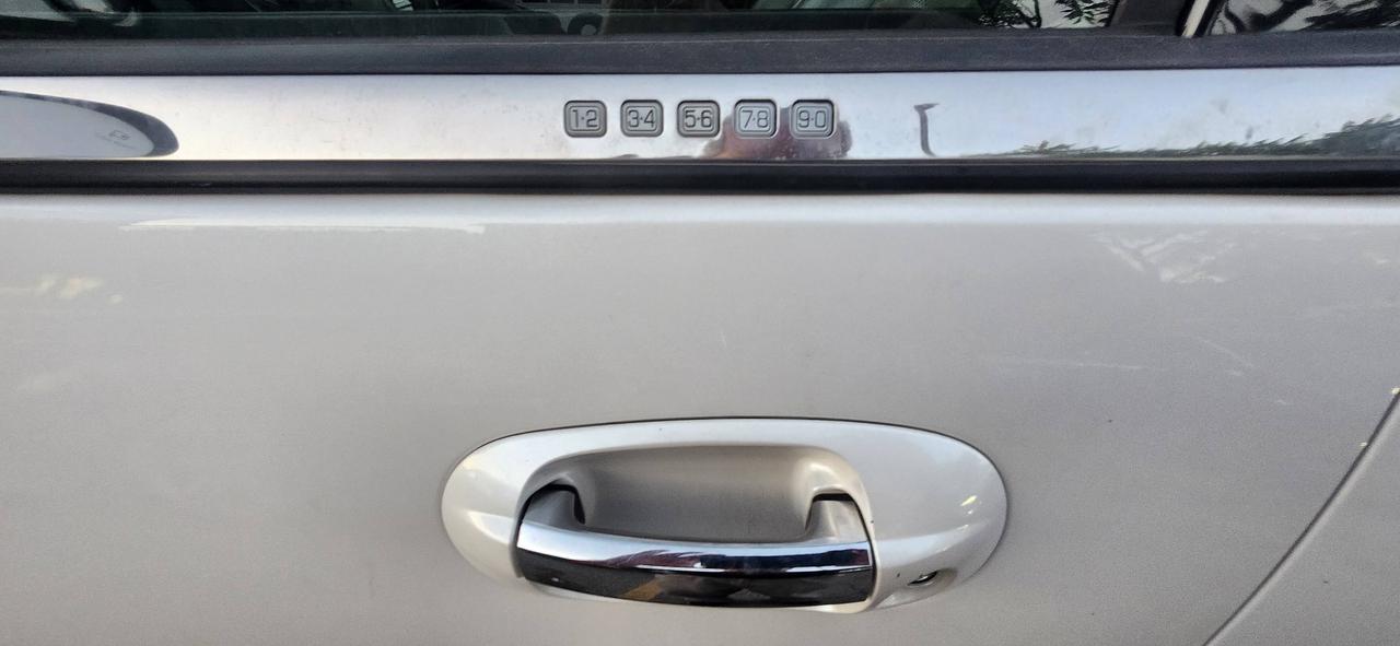 2010 Lincoln Navigator 4WD 4dr Ultimate Photo
