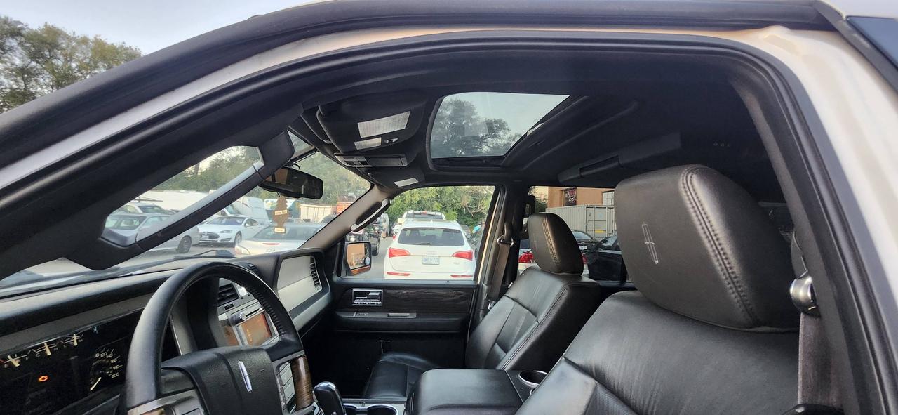 2010 Lincoln Navigator 4WD 4dr Ultimate Photo