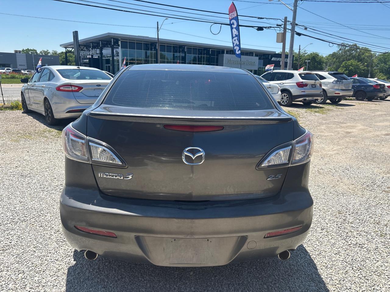 2011 Mazda MAZDA3 ~ Photo4