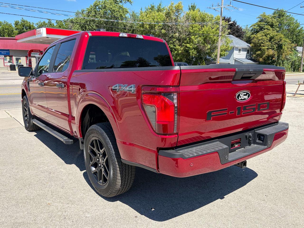 2026 Ford F-150 STX 4WD SuperCrew 5.5' Box 200A Photo4
