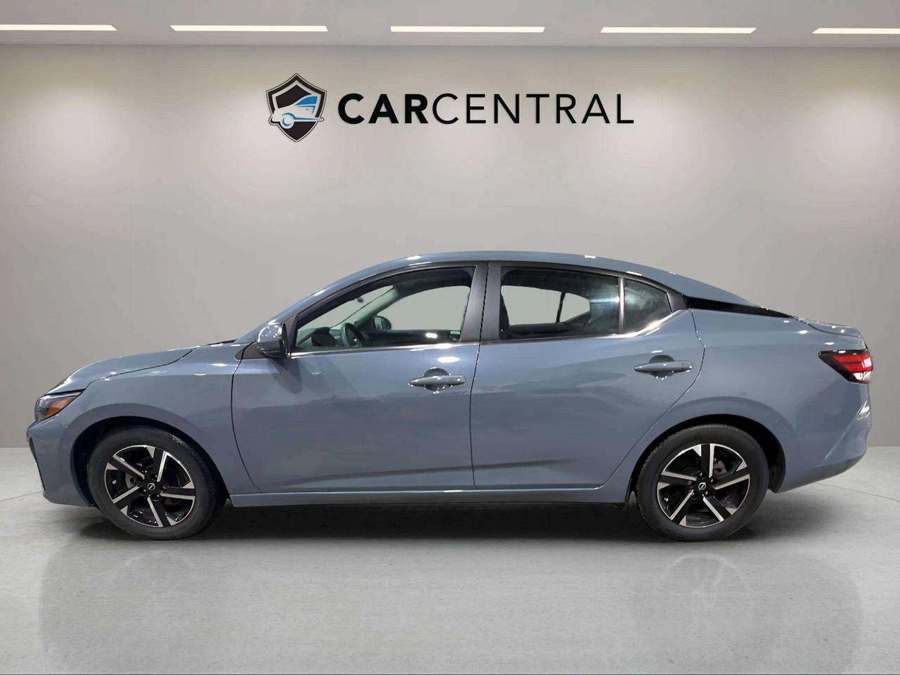 2024 Nissan Sentra SV| CLEAN CARFAX| CARPLAY | HTD SEATS| STARTER Photo5