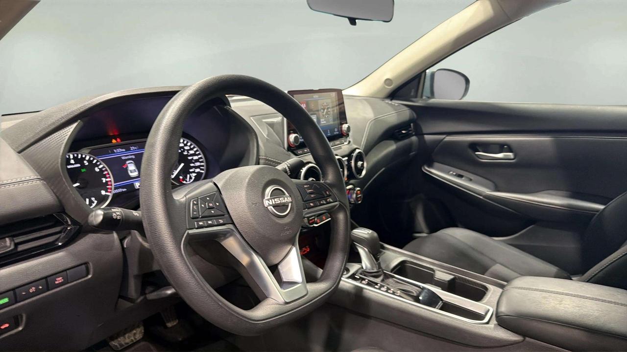 2024 Nissan Sentra SV| CLEAN CARFAX| CARPLAY | HTD SEATS| STARTER Photo