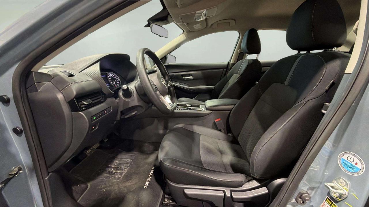 2024 Nissan Sentra SV| CLEAN CARFAX| CARPLAY | HTD SEATS| STARTER Photo