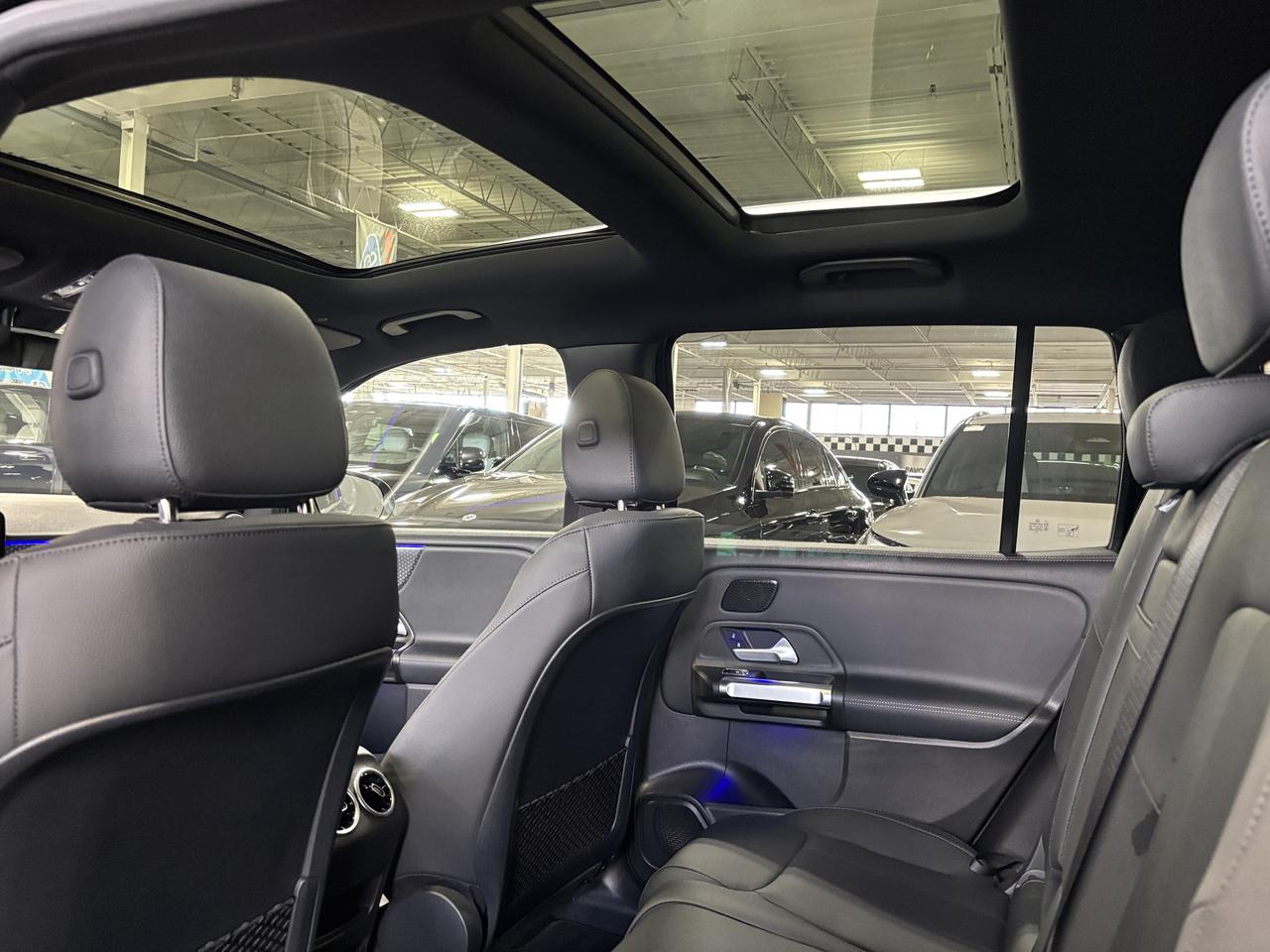 2025 Mercedes-Benz EQB EQB300|4MATIC|SUV|CLUSTERNAV|BURMESTER|AMBIENT|+++ Photo