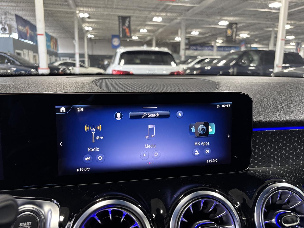 2025 Mercedes-Benz EQB EQB300|4MATIC|SUV|CLUSTERNAV|BURMESTER|AMBIENT|+++ Photo