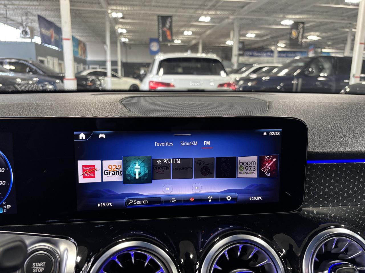 2025 Mercedes-Benz EQB EQB300|4MATIC|SUV|CLUSTERNAV|BURMESTER|AMBIENT|+++ Photo