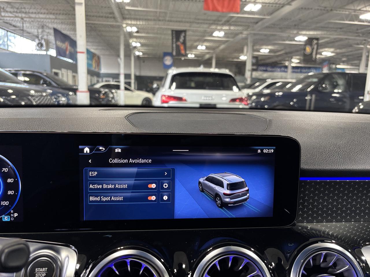 2025 Mercedes-Benz EQB EQB300|4MATIC|SUV|CLUSTERNAV|BURMESTER|AMBIENT|+++ Photo