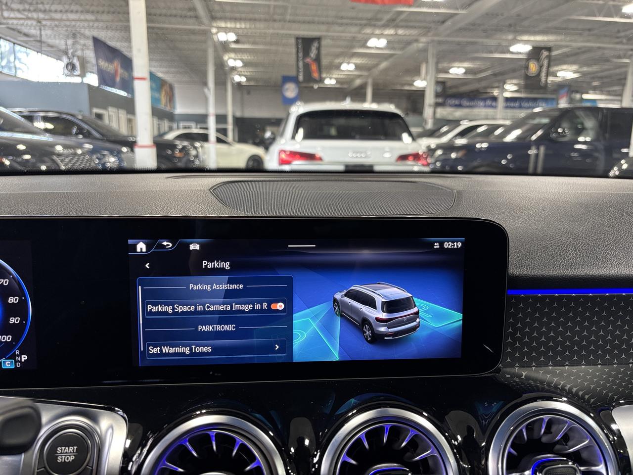 2025 Mercedes-Benz EQB EQB300|4MATIC|SUV|CLUSTERNAV|BURMESTER|AMBIENT|+++ Photo