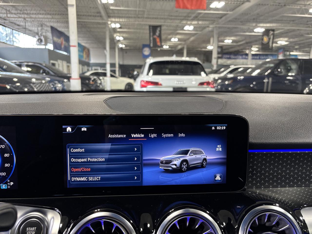 2025 Mercedes-Benz EQB EQB300|4MATIC|SUV|CLUSTERNAV|BURMESTER|AMBIENT|+++ Photo