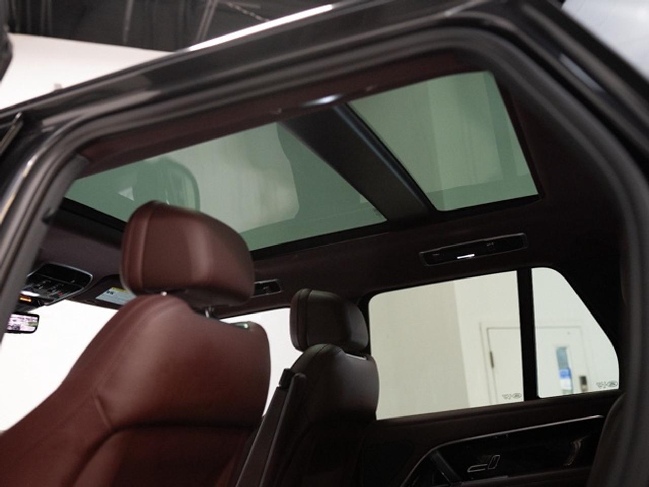 2023 Land Rover Range Rover SE | P530 | PANO | MERIDIAN | 22 IN Photo