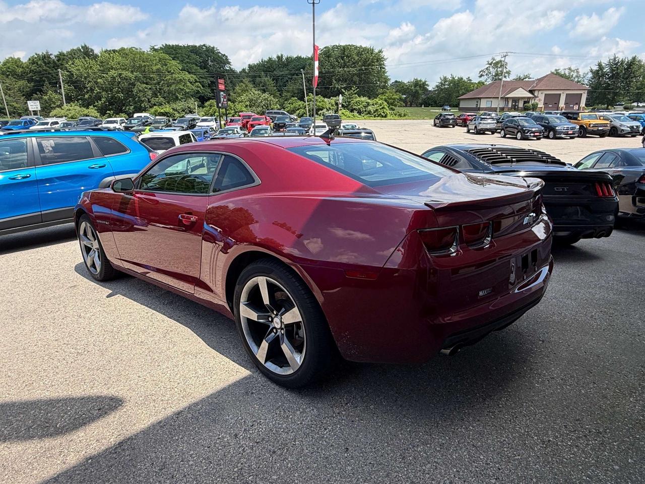 2010 Chevrolet Camaro 2LT, LOW KM'S, CLEAN CARFAX, SUNROOF, MANUAL! - Photo #6