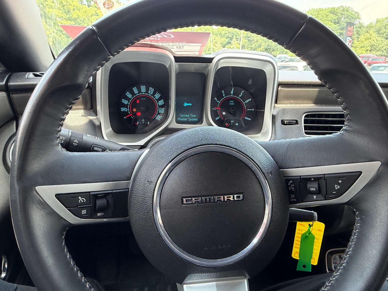 2010 Chevrolet Camaro 2LT, LOW KM'S, CLEAN CARFAX, SUNROOF, MANUAL! Photo