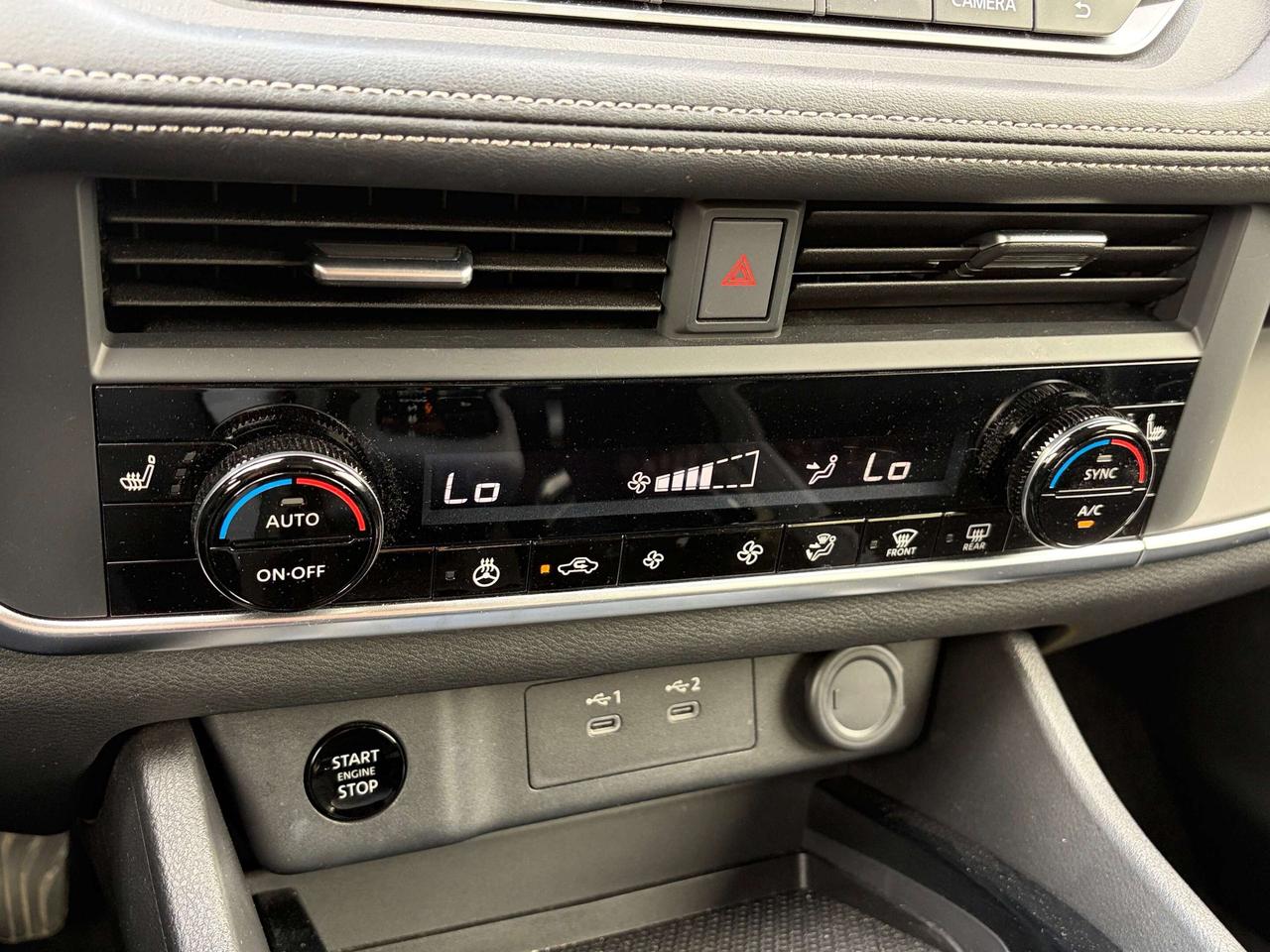 2024 Nissan Rogue S, CLEAN CARFAX, REMOTE START, BACK UP CAMERA! Photo