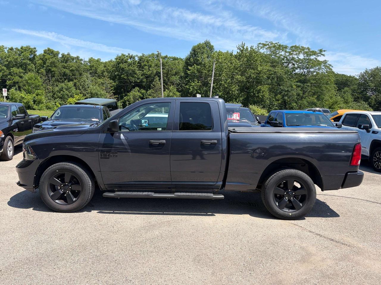2021 RAM 1500 Classic EXPRESS, 3.6L, CLEAN CARFAX, REMOTE START! Photo