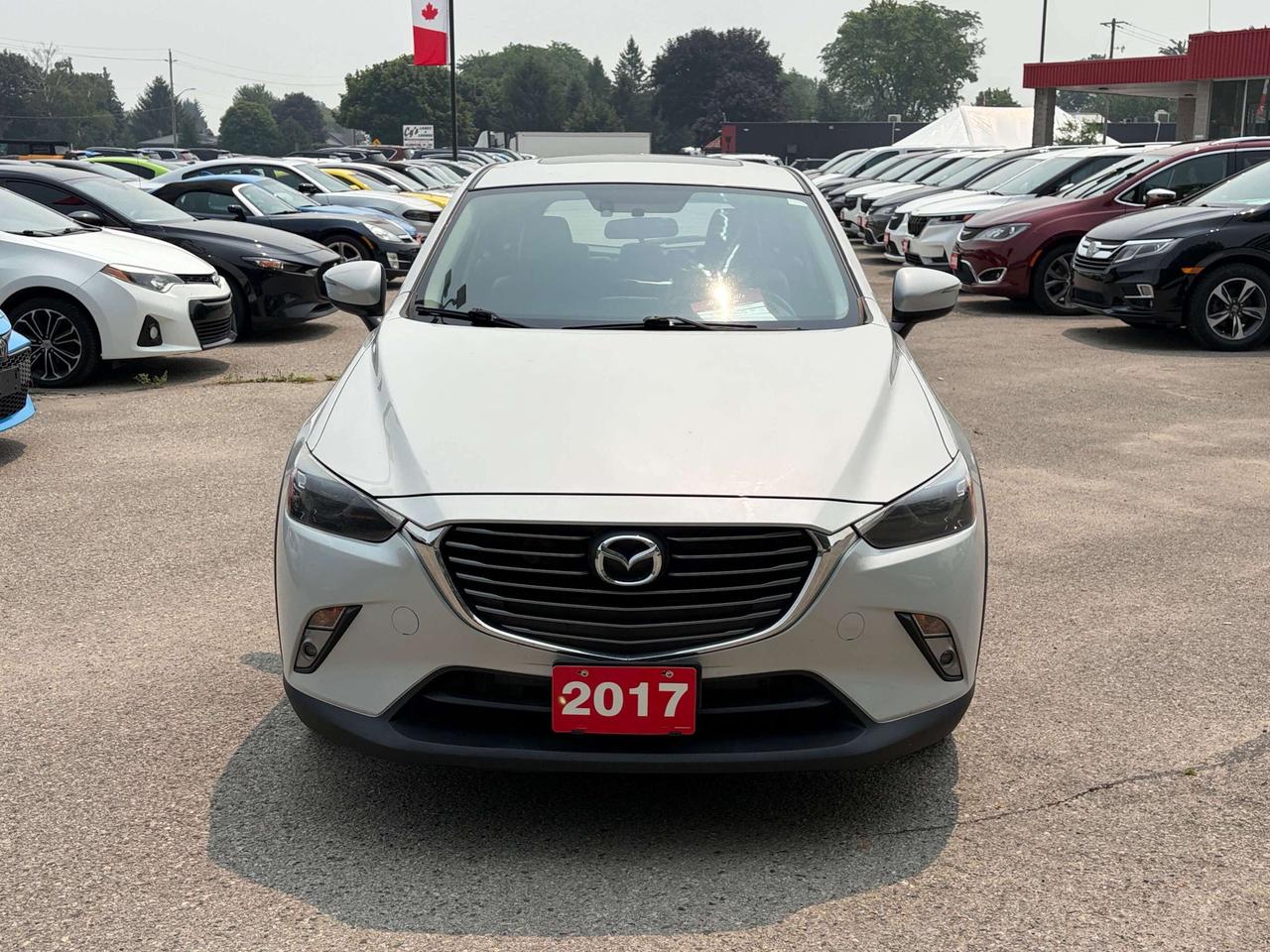 2017 Mazda CX-3 AWD, GT, SUNROOF, CLEAN CARFAX, LEATHER! Photo