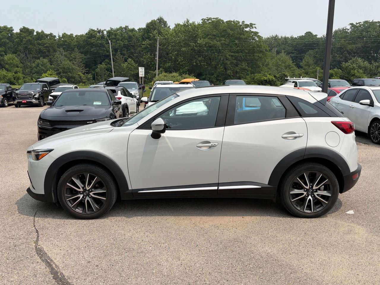 2017 Mazda CX-3 AWD, GT, SUNROOF, CLEAN CARFAX, LEATHER! Photo