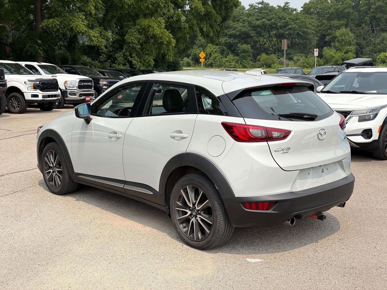2017 Mazda CX-3 AWD, GT, SUNROOF, CLEAN CARFAX, LEATHER! - Photo #6