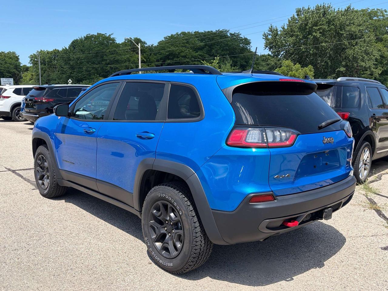 2022 Jeep Cherokee TRAILHAWK, CLEAN CARFAX, REMOTE START, BACK UP CAM Photo