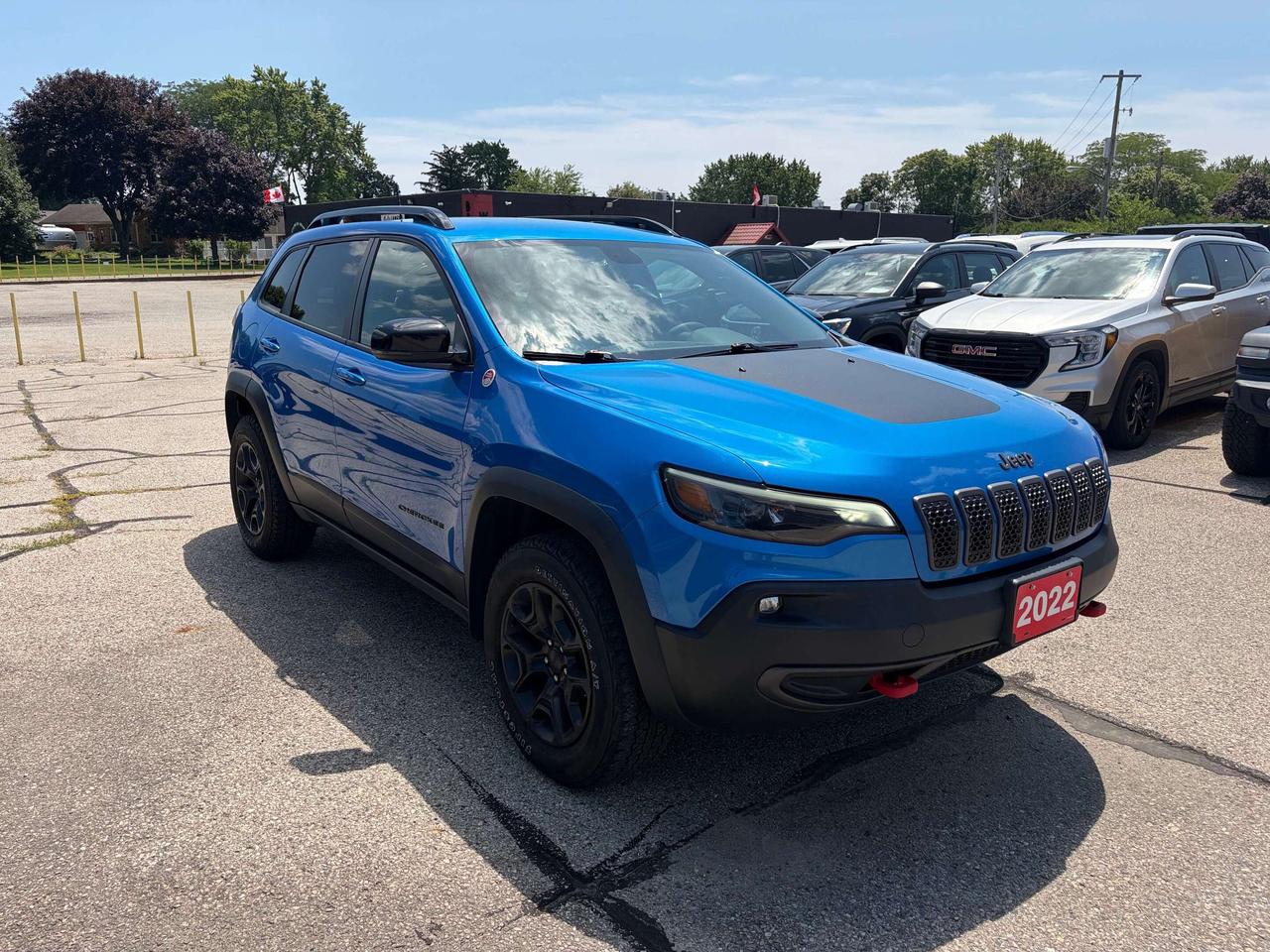 2022 Jeep Cherokee TRAILHAWK, CLEAN CARFAX, REMOTE START, BACK UP CAM - Photo #2