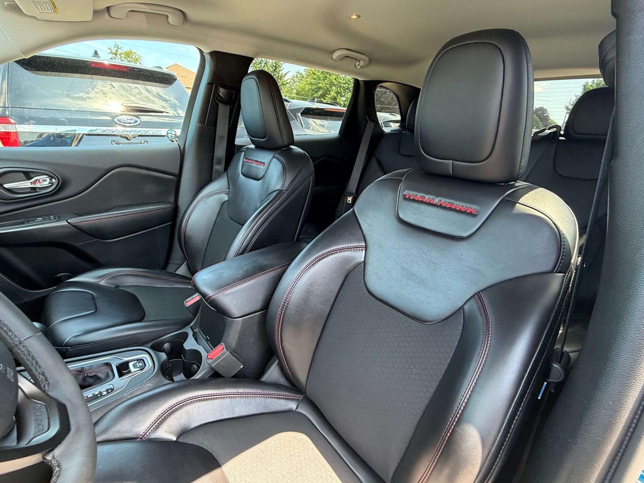 2022 Jeep Cherokee TRAILHAWK, CLEAN CARFAX, REMOTE START, BACK UP CAM - Photo #10