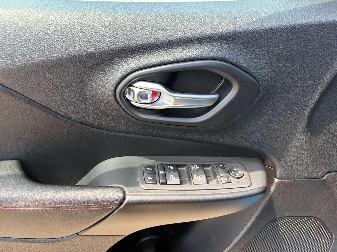 2022 Jeep Cherokee TRAILHAWK, CLEAN CARFAX, REMOTE START, BACK UP CAM - Photo #13