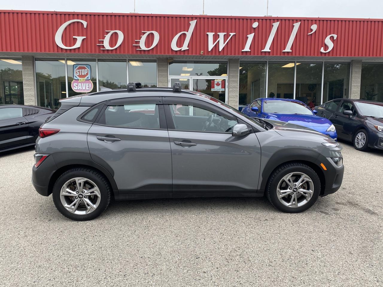 2022 Hyundai KONA PREFERRED, CLEAN CARFAX, BACK UP CAM, REMOTE START - Photo #1