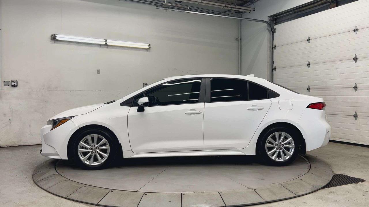 2025 Toyota Corolla LE UPGRADE | SUNROOF |HTD SEATS | CARPLAY | ALLOYS Photo
