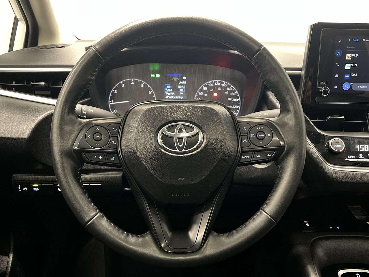 2025 Toyota Corolla LE UPGRADE | SUNROOF |HTD SEATS | CARPLAY | ALLOYS Photo