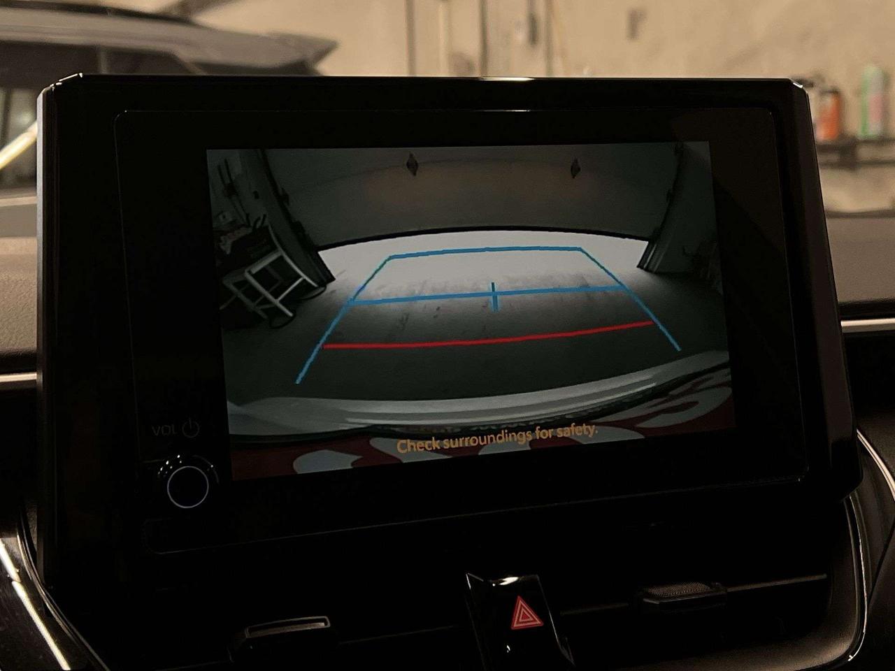 2025 Toyota Corolla LE UPGRADE | SUNROOF |HTD SEATS | CARPLAY | ALLOYS Photo