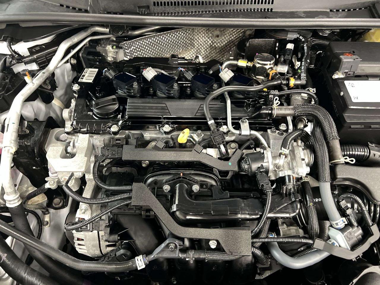 2025 Toyota Corolla LE UPGRADE | SUNROOF |HTD SEATS | CARPLAY | ALLOYS Photo