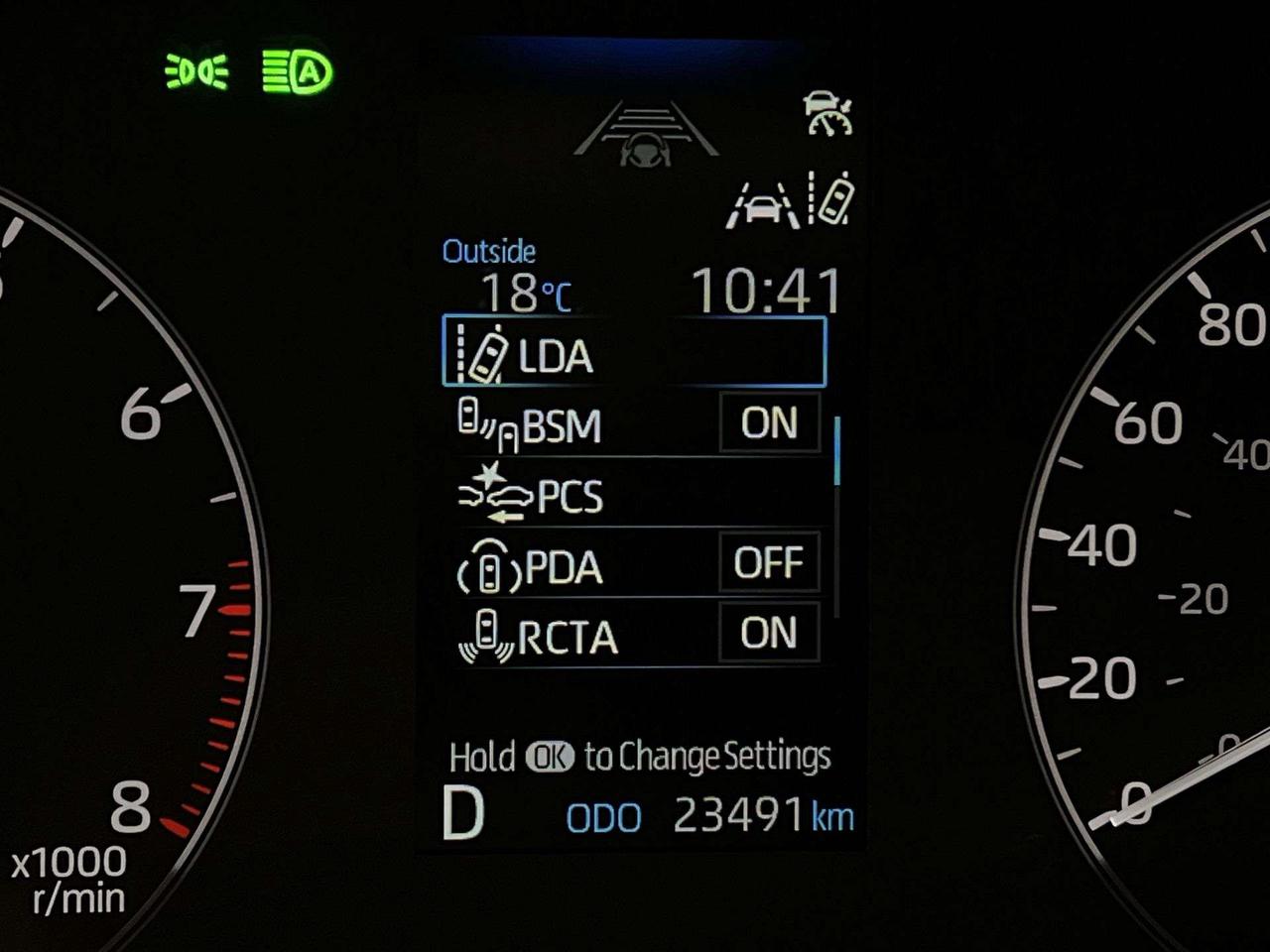 2025 Toyota Corolla LE UPGRADE | SUNROOF |HTD SEATS | CARPLAY | ALLOYS Photo