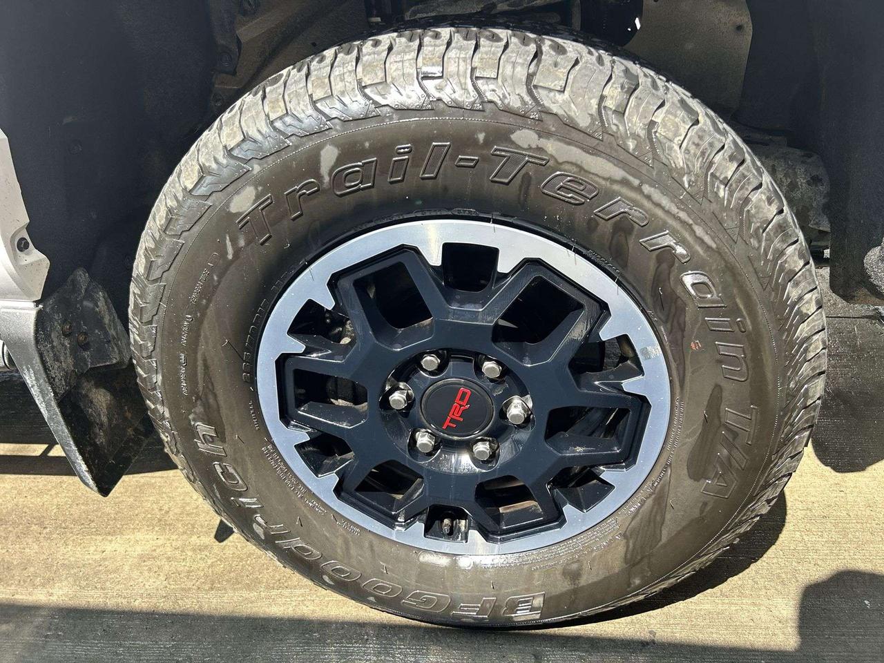 2024 Toyota Tacoma TRD OFF ROAD 4X4 | 6-SPEED | DBL CAB | HTD SEATS Photo
