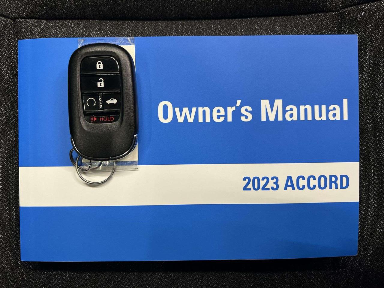 2023 Honda Accord AUTO | SUNROOF |HTD SEATS | CARPLAY | REMOTE START Photo