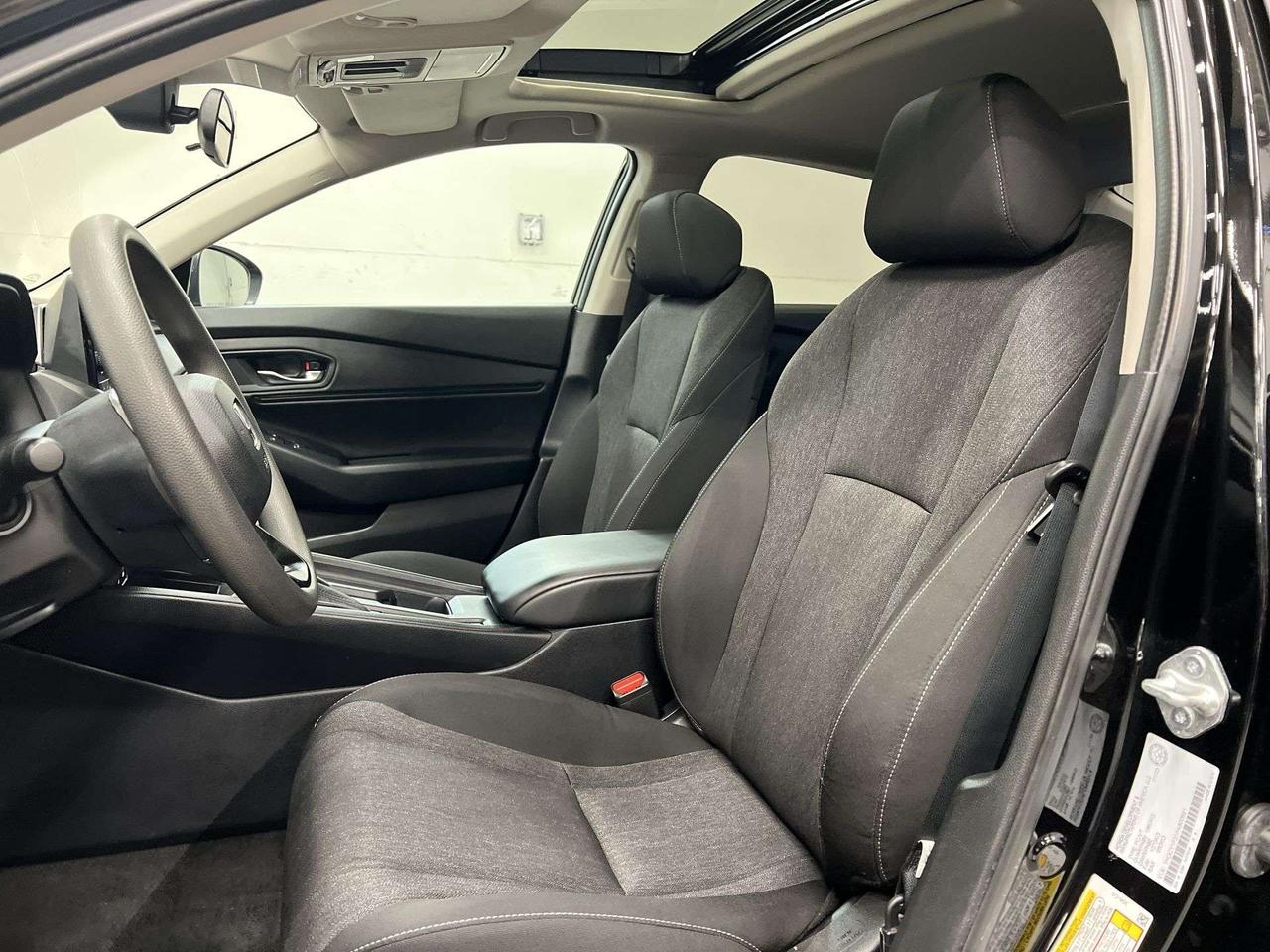 2023 Honda Accord AUTO | SUNROOF |HTD SEATS | CARPLAY | REMOTE START Photo