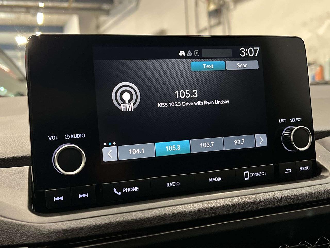 2023 Honda Accord AUTO | SUNROOF |HTD SEATS | CARPLAY | REMOTE START Photo