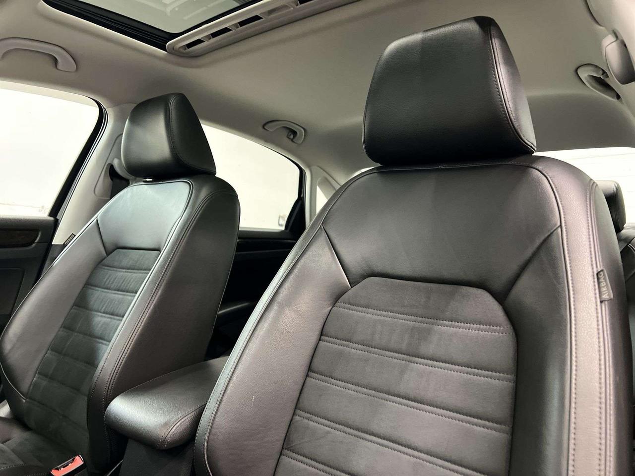 2015 Volkswagen Passat HIGHLINE | LOW KMS! | HTD LEATHER | SUNROOF | NAV Photo
