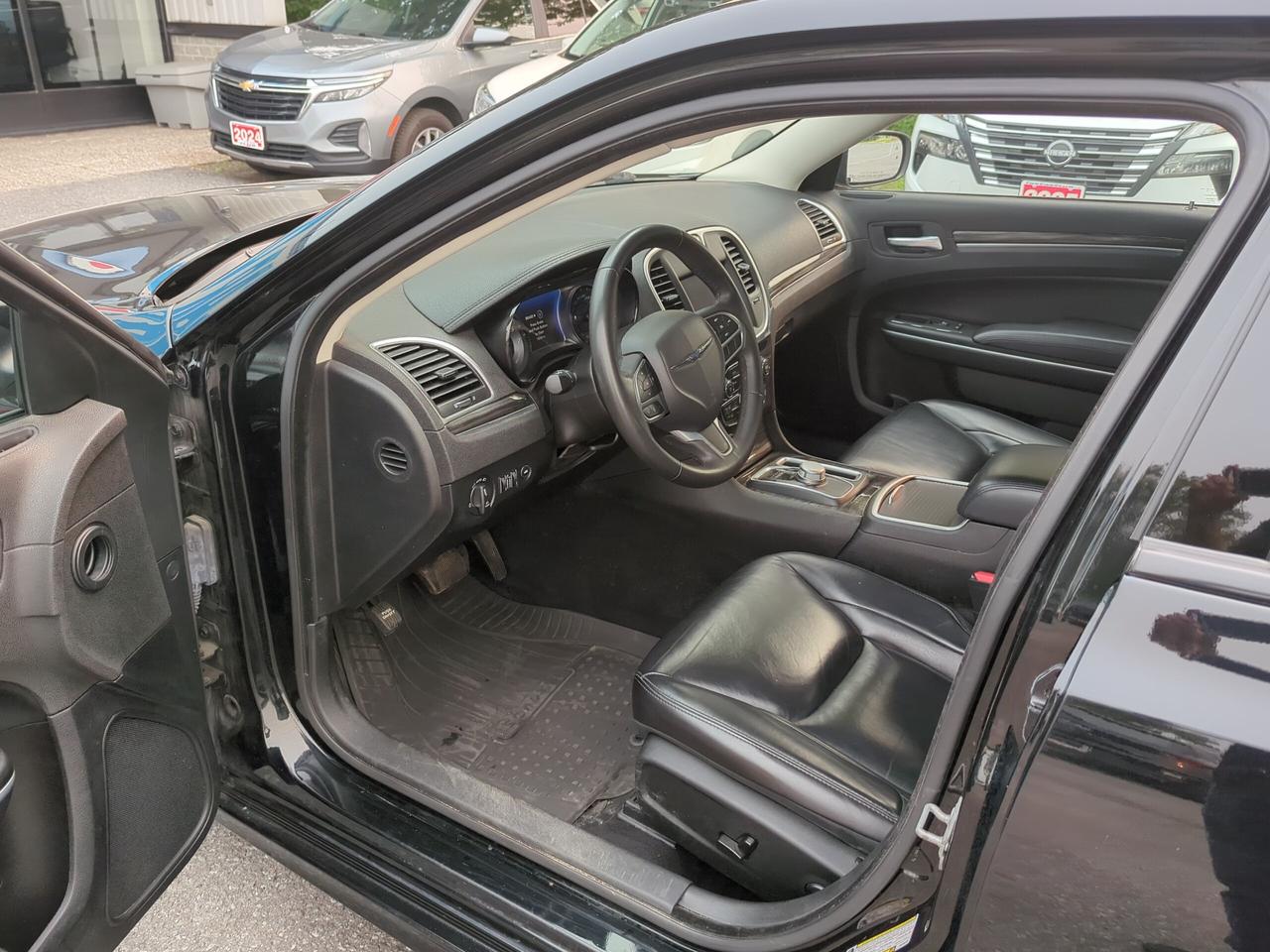 2022 Chrysler 300 300 TOURING L