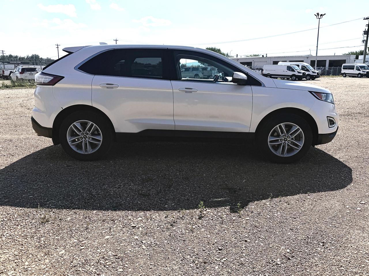 2018 Ford Edge SEL Photo2